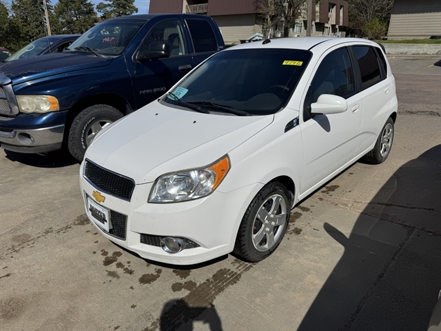 2010 Chevrolet Aveo 2LT's photo