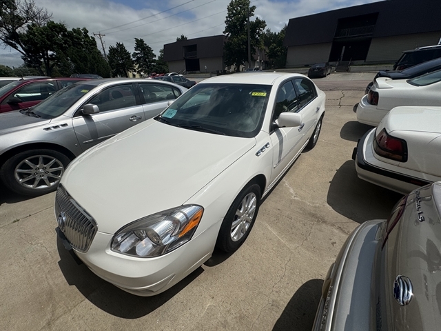 2011 Buick Lucerne CXL's photo