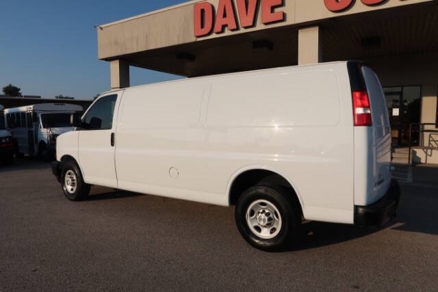 2018 Chevrolet Express 2500 photo 5