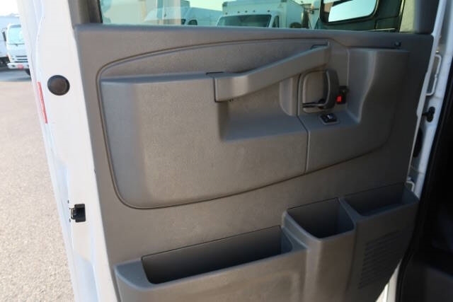 2018 Chevrolet Express 2500 photo 9