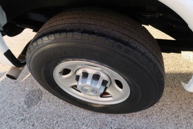 2018 Chevrolet Express 2500 photo 16