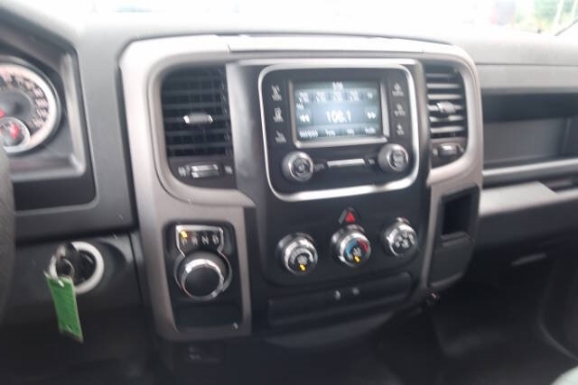 2016 Ram 1500 Tradesman photo 12