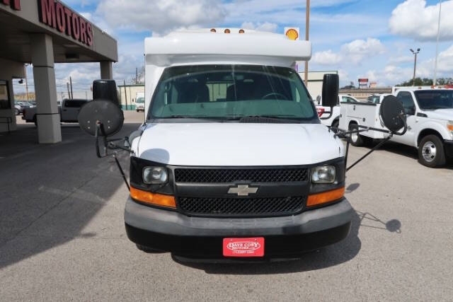 2013 Chevrolet Express 3500 Passenger photo 2