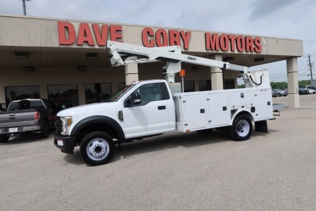 2019 Ford F-450 XL Regular Cab 145-In DRW's photo