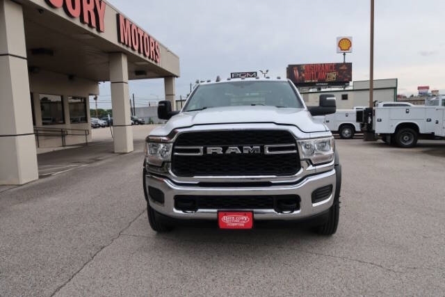 2024 RAM 5500 Tradesman 4X4 Crew Cab DRW 197" WB's photo