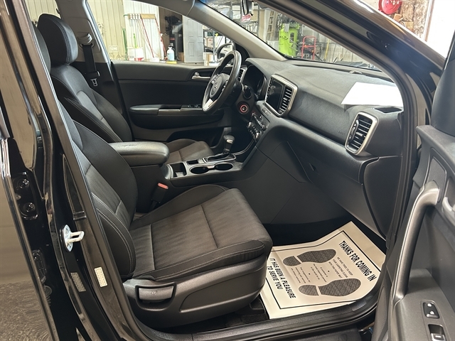 2020 Kia Sportage LX photo 16