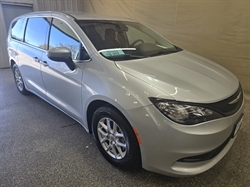 2022 Chrysler Voyager