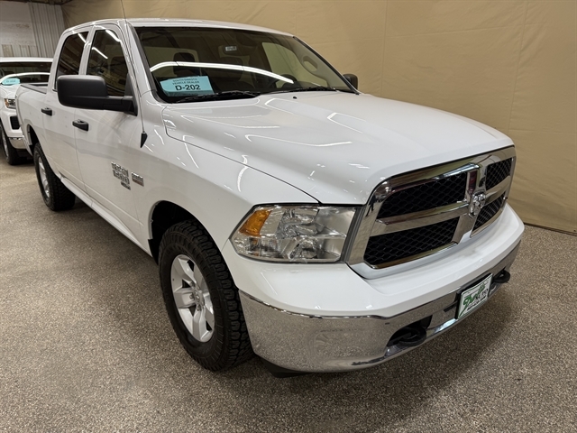 2022 RAM Ram 1500 Classic SLT