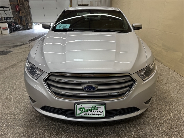 2019 Ford Taurus SEL FWD's photo