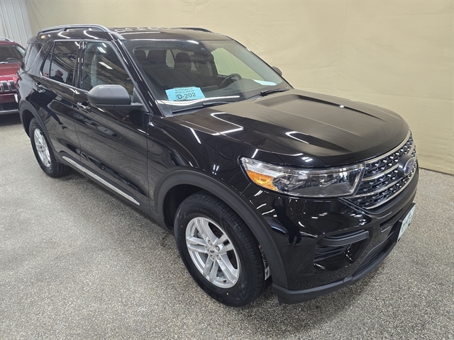 2022 Ford Explorer XLT 4WD's photo