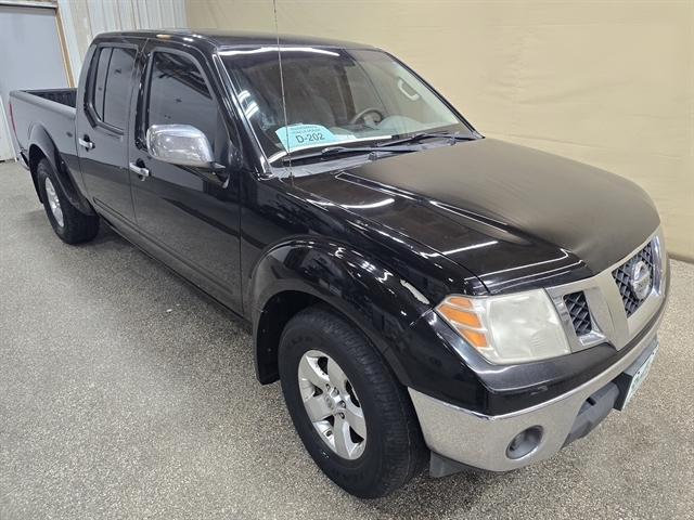 2012 Nissan Frontier 4.0 SL Crew Cab 4X4 AT LWB's photo