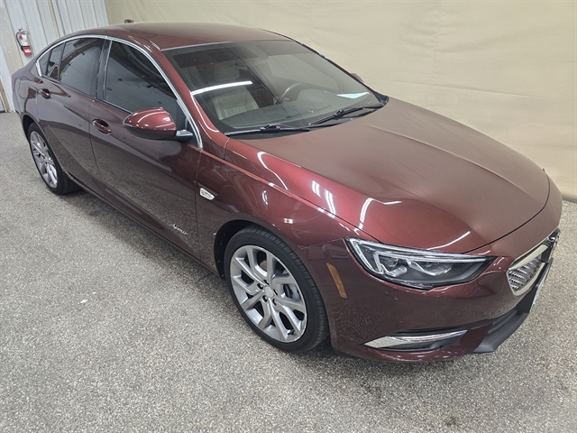2019 Buick Regal Avenir FWD's photo