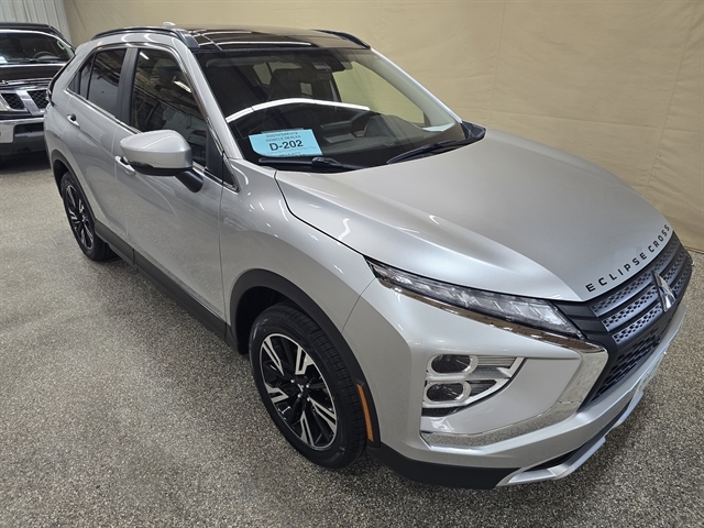 2024 Mitsubishi Eclipse Cross SE S-AWC's photo