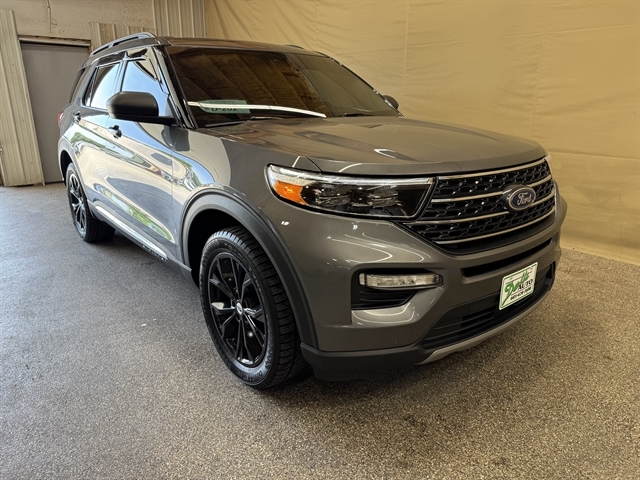 2023 Ford Explorer XLT 4WD's photo