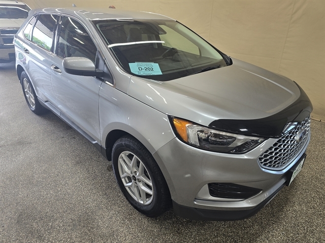 2024 Ford Edge SEL AWD's photo