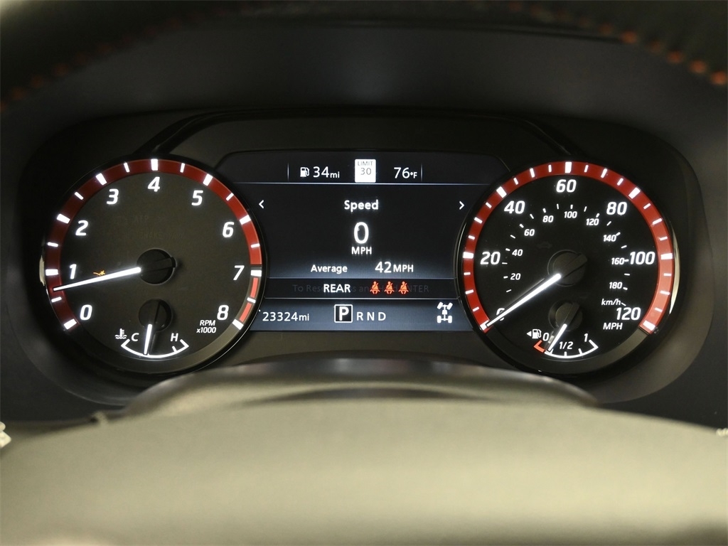 2023 Nissan Frontier PRO-4X Crew Cab photo 8
