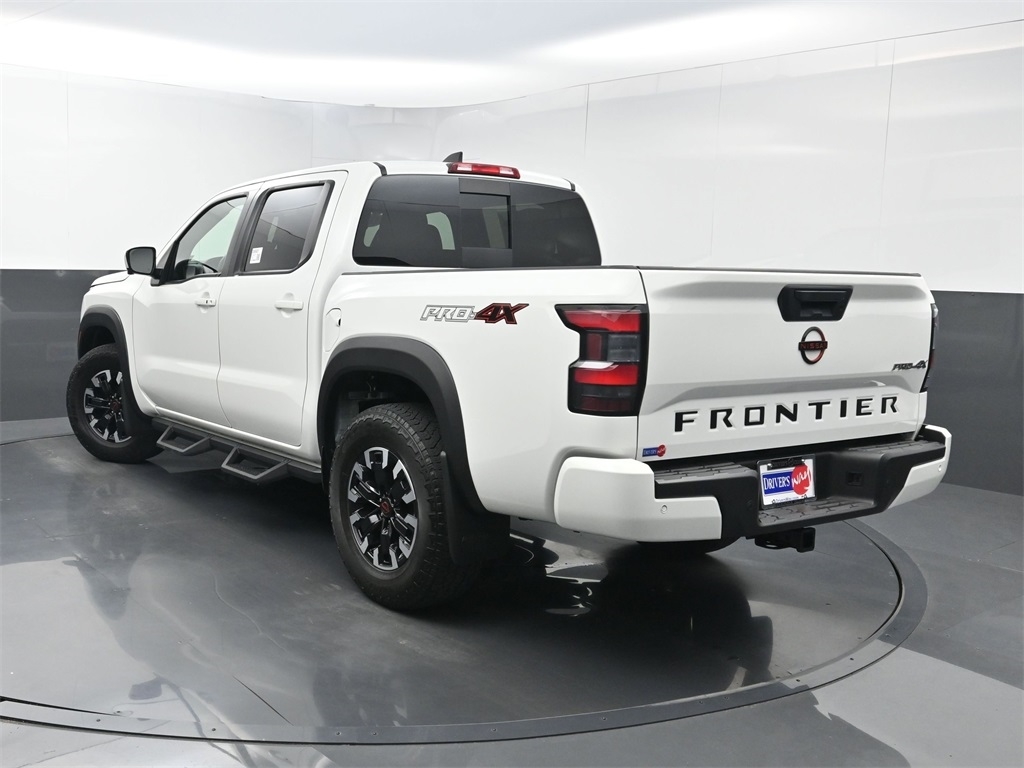 2023 Nissan Frontier PRO-4X Crew Cab photo 24