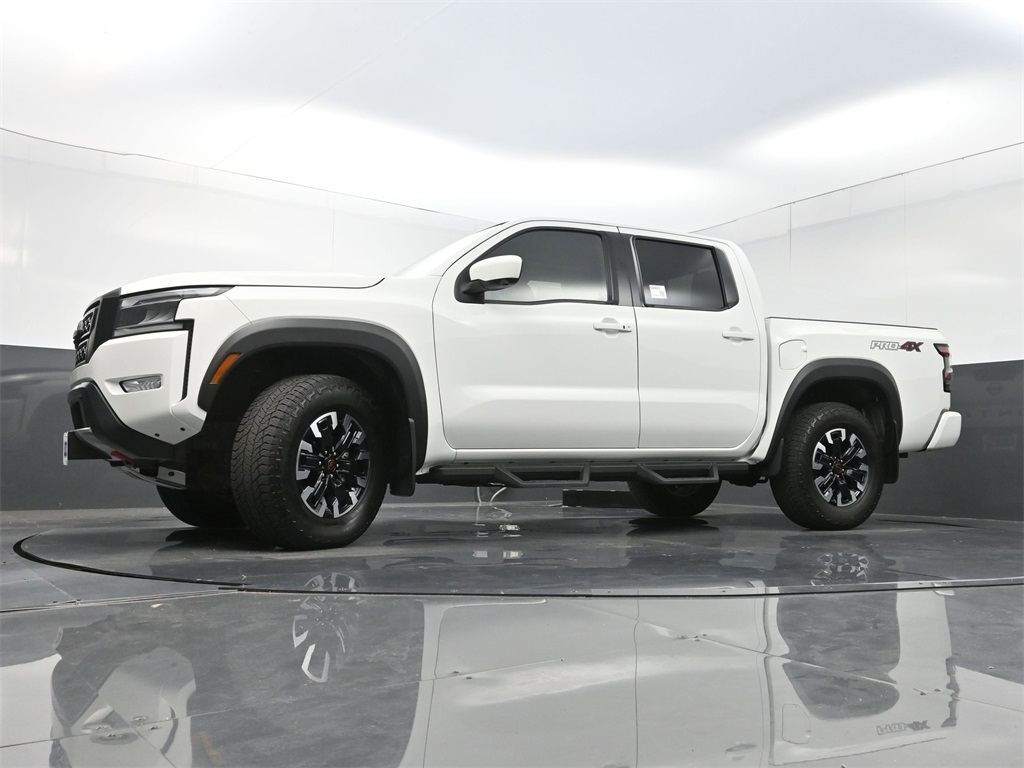 2023 Nissan Frontier PRO-4X Crew Cab photo 28