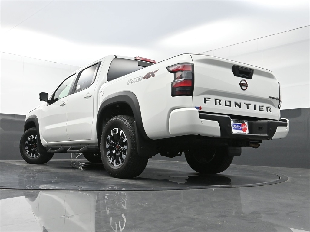 2023 Nissan Frontier PRO-4X Crew Cab photo 30