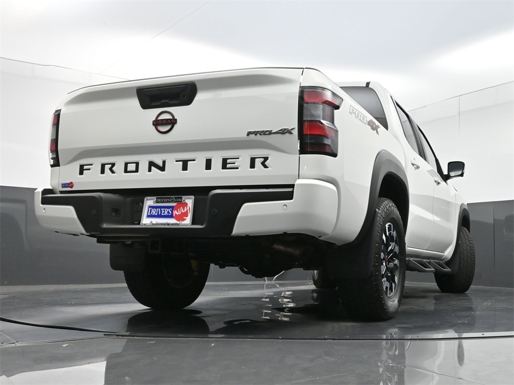 2023 Nissan Frontier PRO-4X Crew Cab photo 31