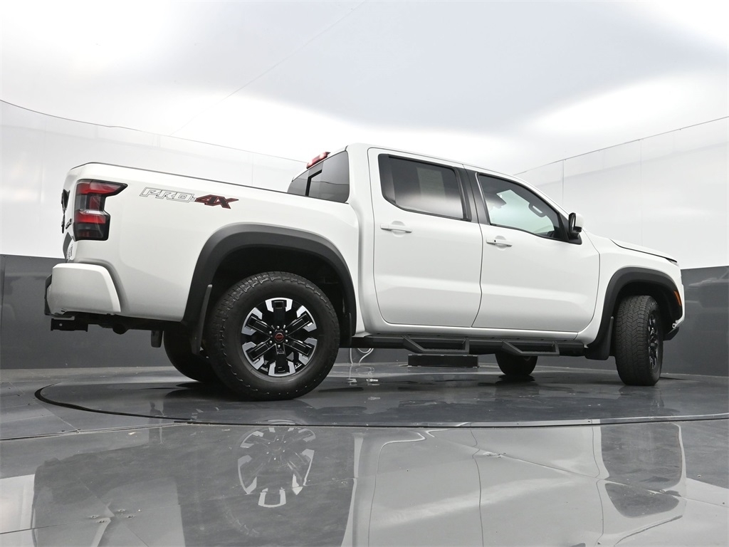 2023 Nissan Frontier PRO-4X Crew Cab photo 32