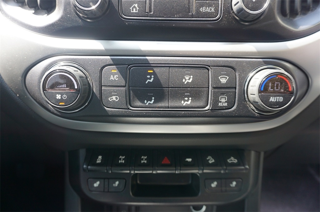 2022 Chevrolet Colorado ZR2 photo 11
