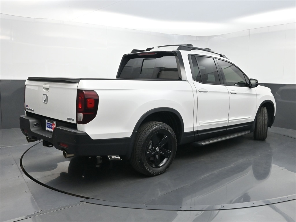 2023 Honda Ridgeline Black Edition photo 22