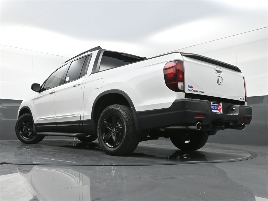 2023 Honda Ridgeline Black Edition photo 27