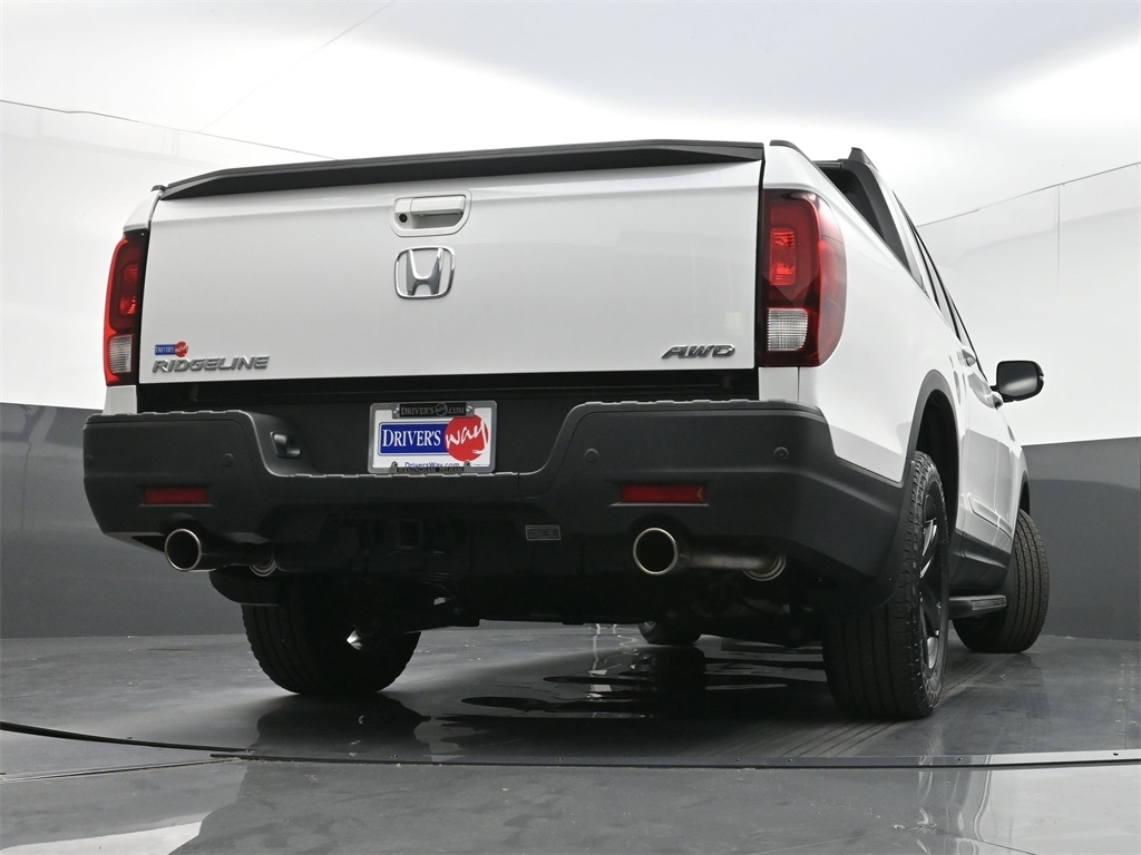 2023 Honda Ridgeline Black Edition photo 28