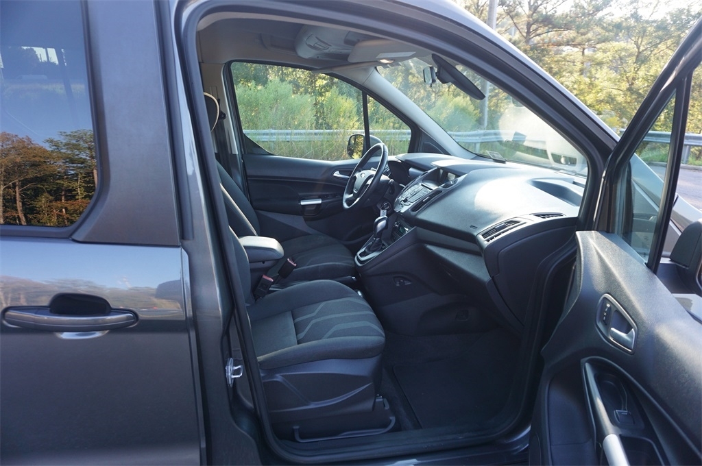 2016 Ford Transit Connect XLT photo 16