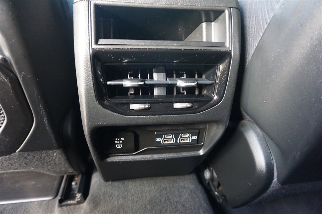 2022 Jeep Grand Cherokee Altitude photo 12