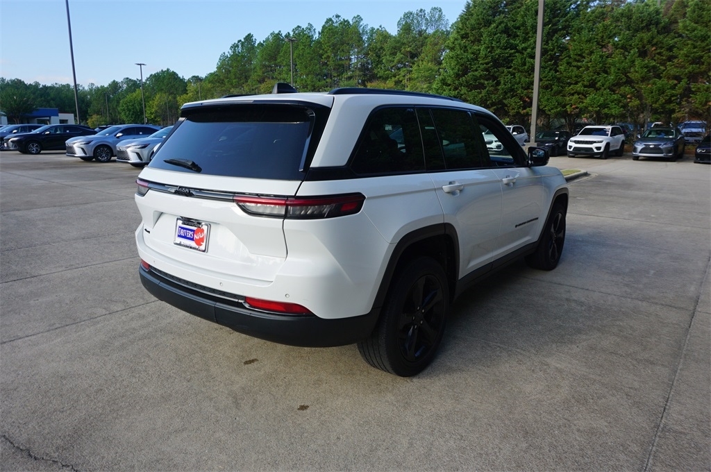 2022 Jeep Grand Cherokee Altitude photo 19