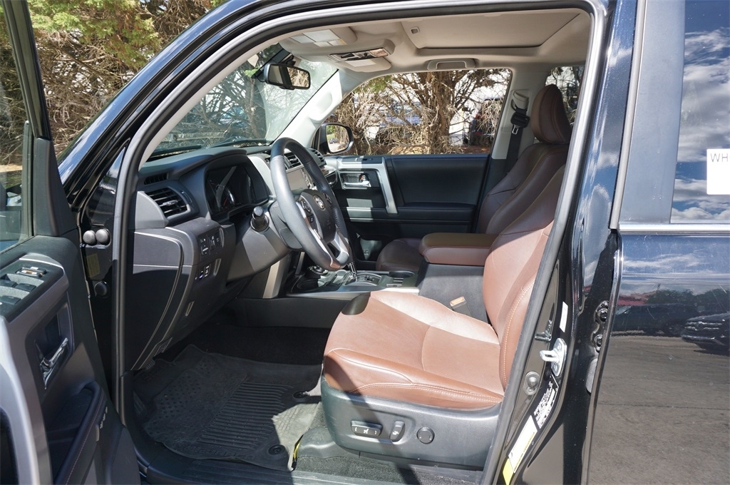 2021 Toyota 4Runner Limited photo 2