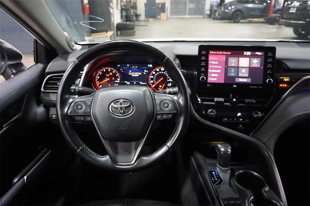2021 Toyota Camry XSE V6 photo 5