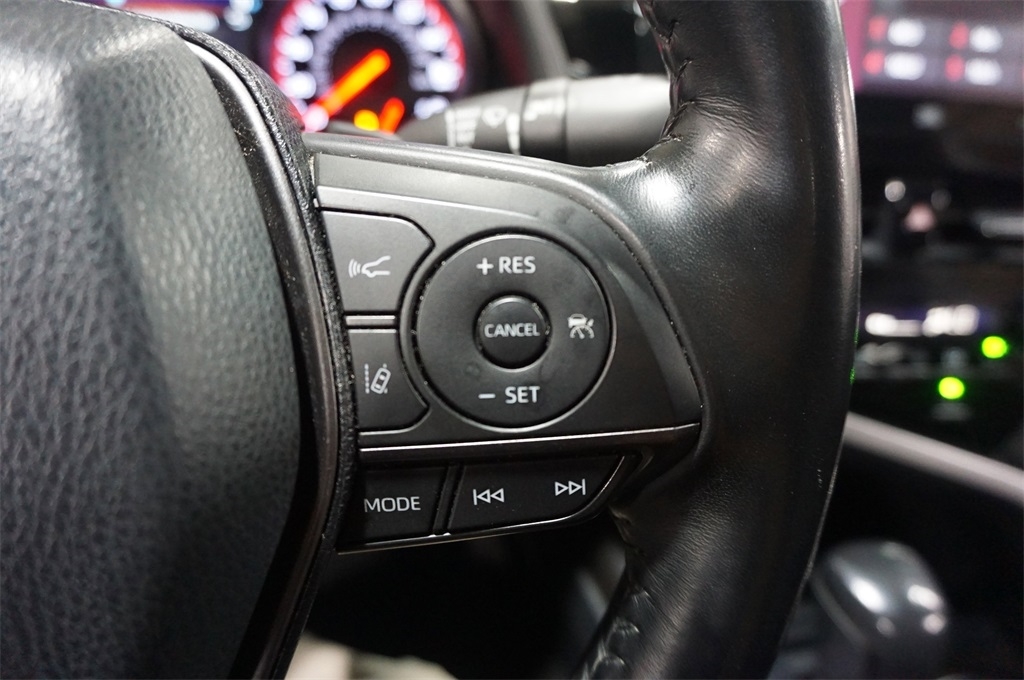 2021 Toyota Camry XSE V6 photo 8
