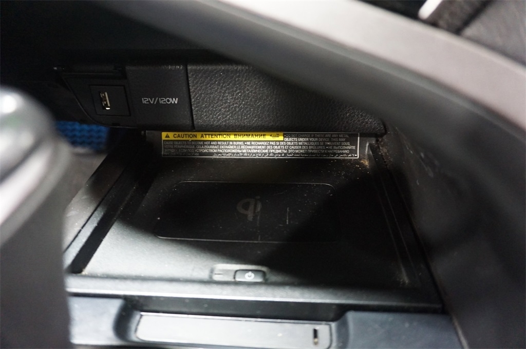 2021 Toyota Camry XSE V6 photo 13