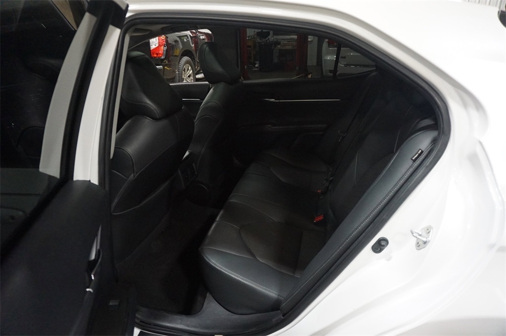 2021 Toyota Camry XSE V6 photo 15