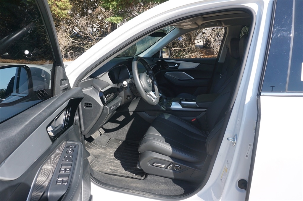 2023 Acura MDX Base photo 2