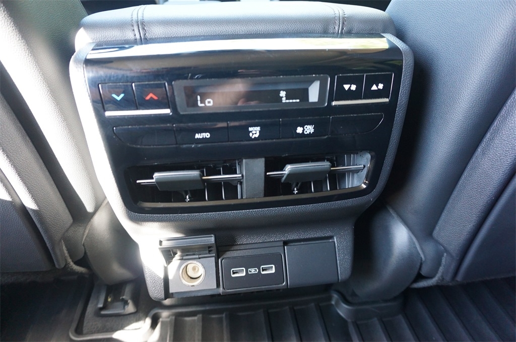 2023 Acura MDX Base photo 14