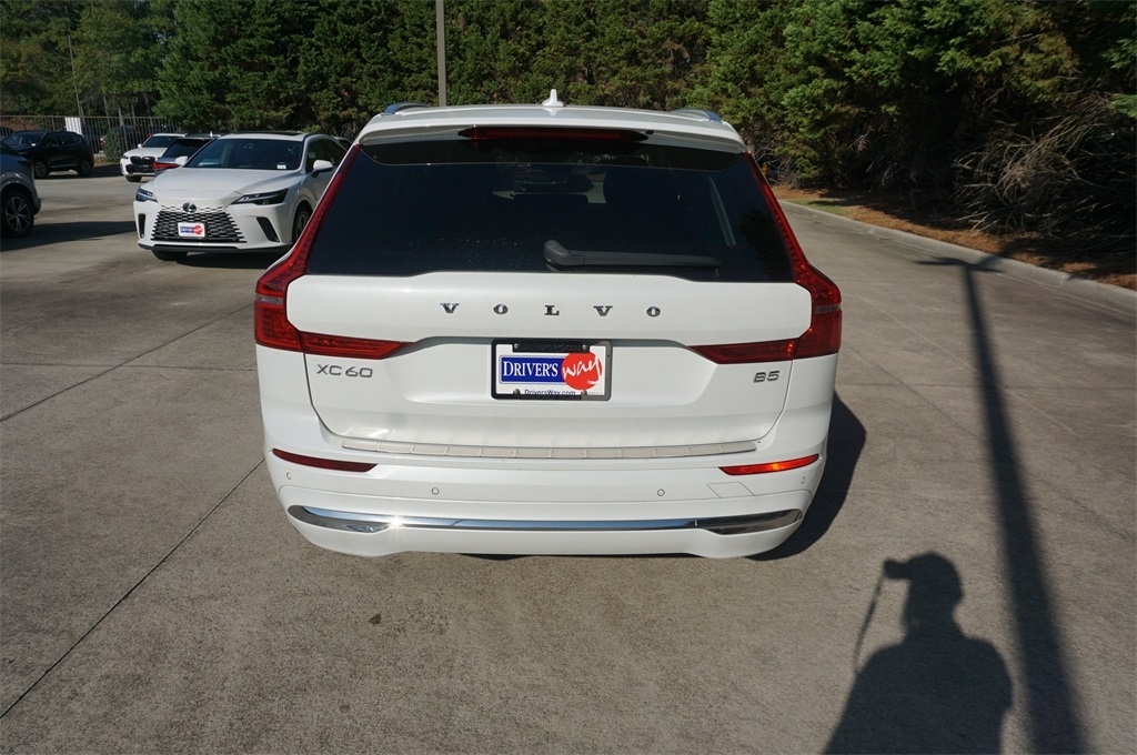 2023 Volvo XC60 B5 Plus photo 20