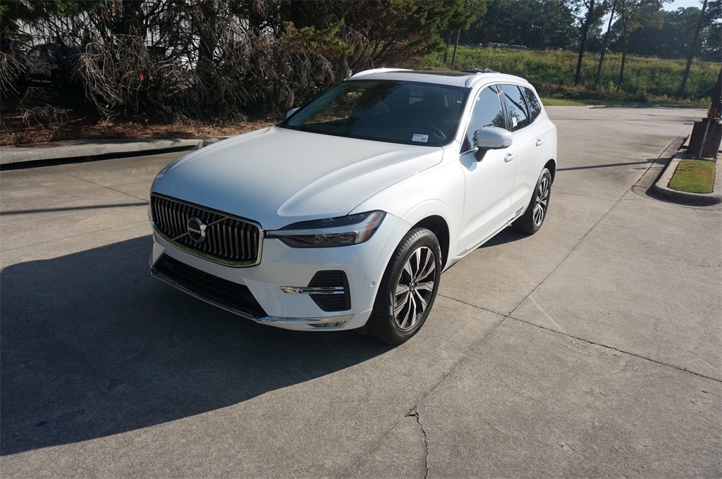 2023 Volvo XC60 B5 Plus photo 23