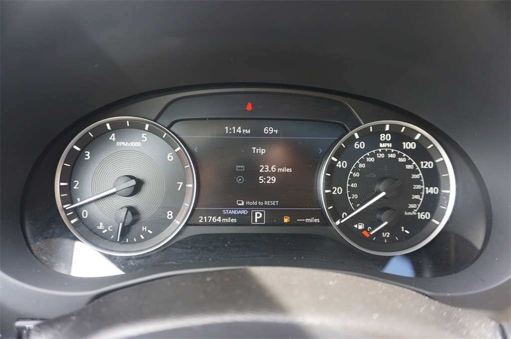 2022 Infiniti QX50 Luxe photo 5