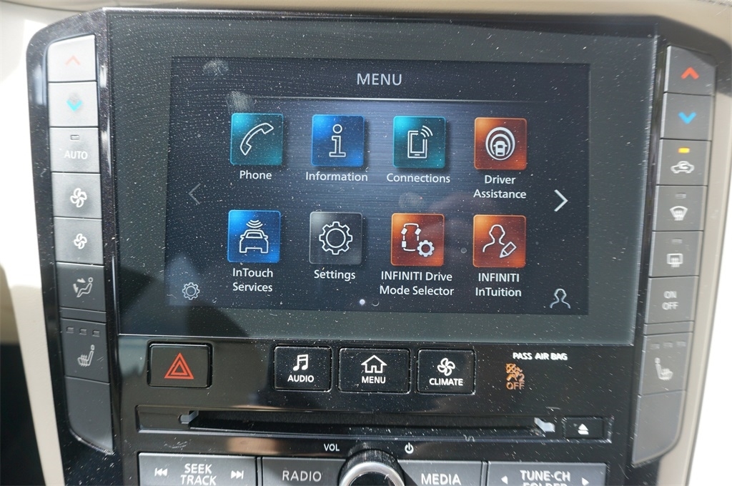 2022 Infiniti QX50 Luxe photo 10