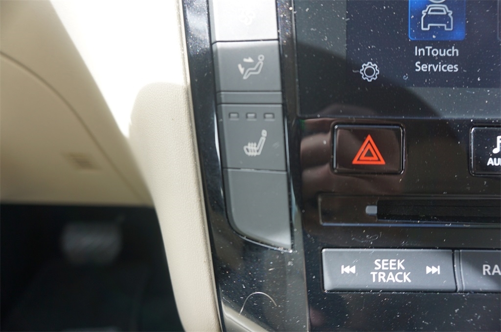 2022 Infiniti QX50 Luxe photo 11