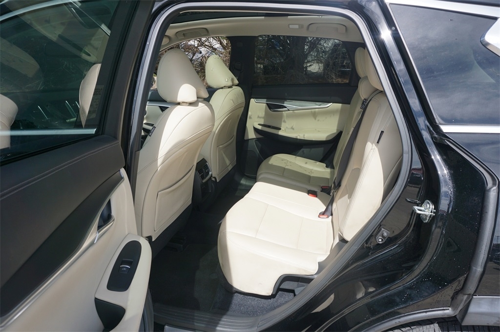 2022 Infiniti QX50 Luxe photo 14