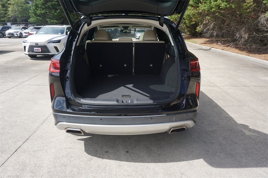 2022 Infiniti QX50 Luxe photo 16