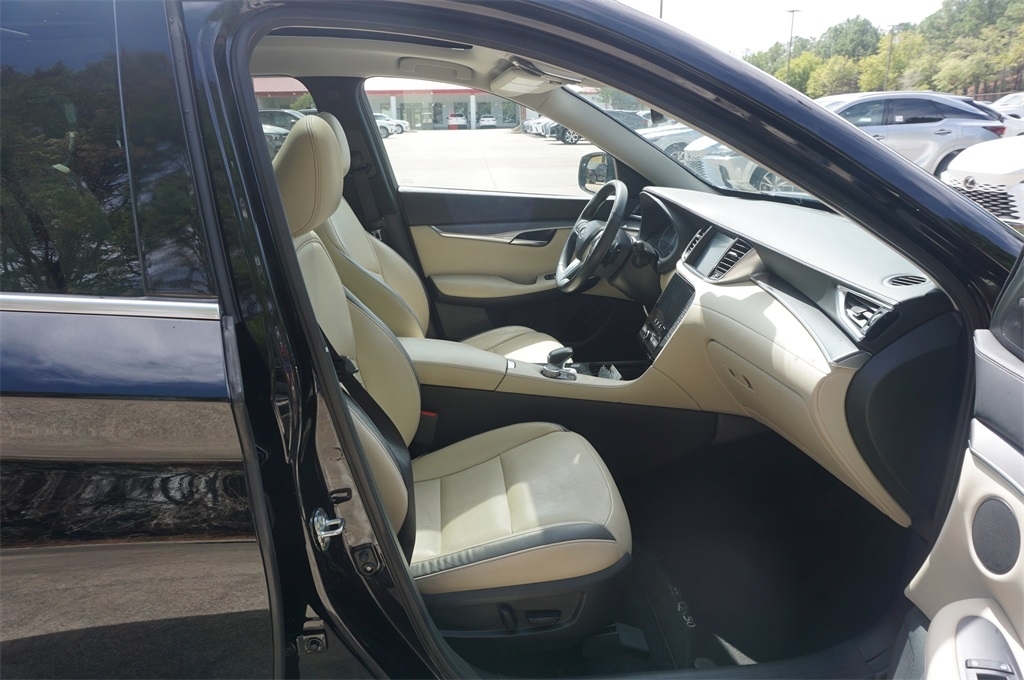 2022 Infiniti QX50 Luxe photo 17