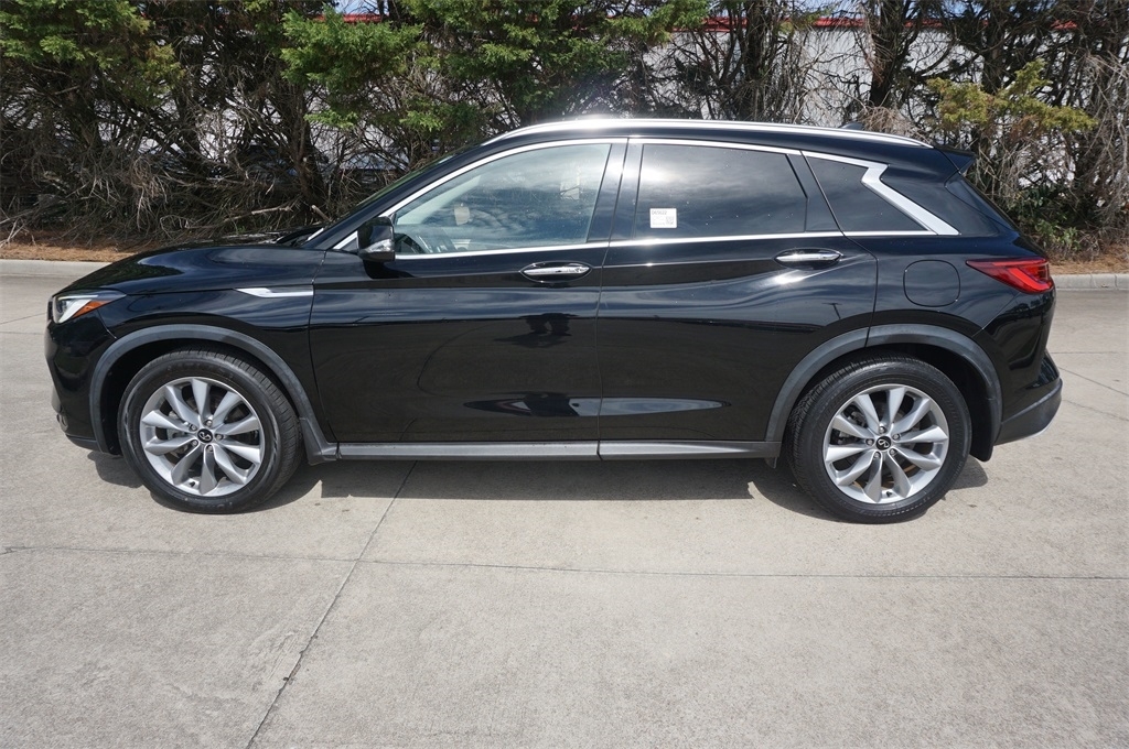 2022 Infiniti QX50 Luxe photo 18