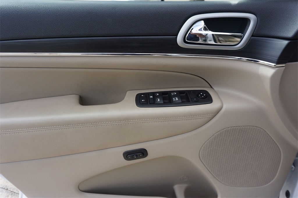 2021 Jeep Grand Cherokee Limited photo 3
