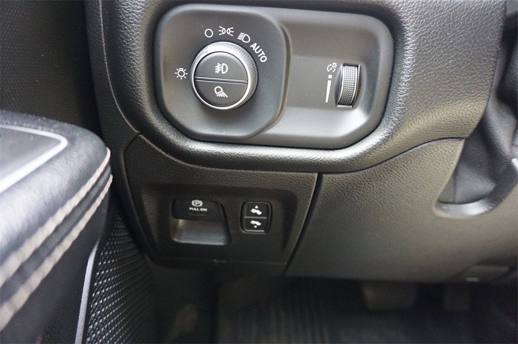 2021 Ram 1500 Rebel photo 4